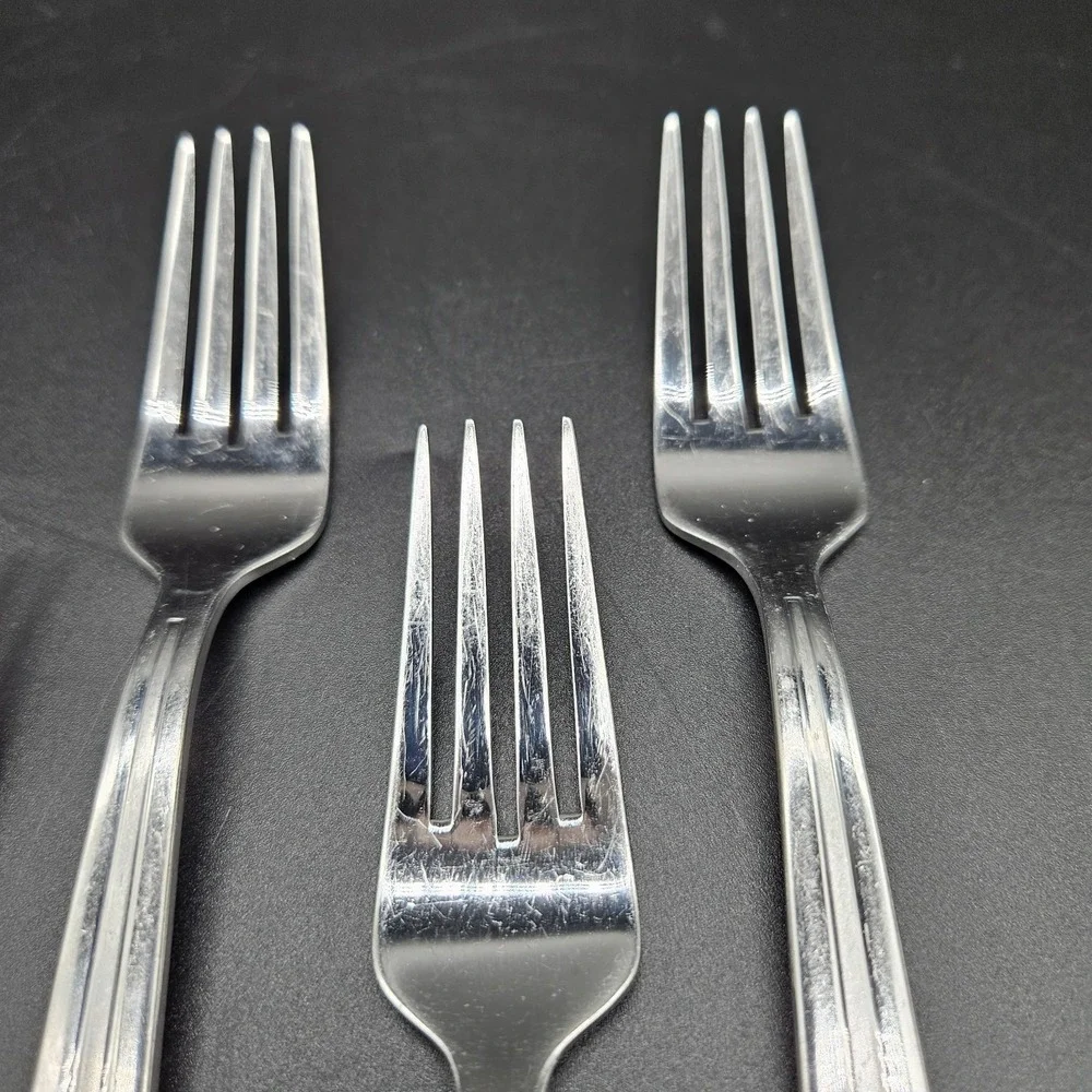 Oneida CIRCUIT Stainless Pierced Salad Forks Glossy Satin Accent 7 1/4